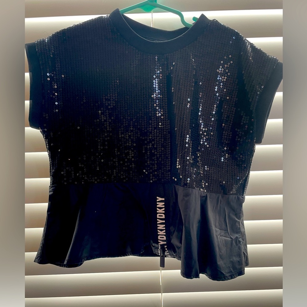 New DKNY Sequin Cotton girl T / little kid 8 years
